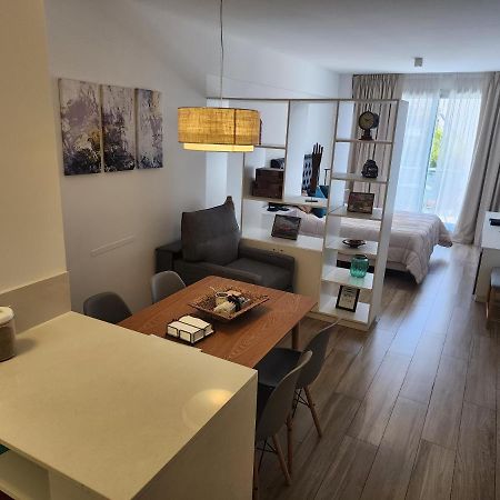 Exclusivo Estudio A Metros De La Rural Y La Embajada Buenos Aires Luaran gambar